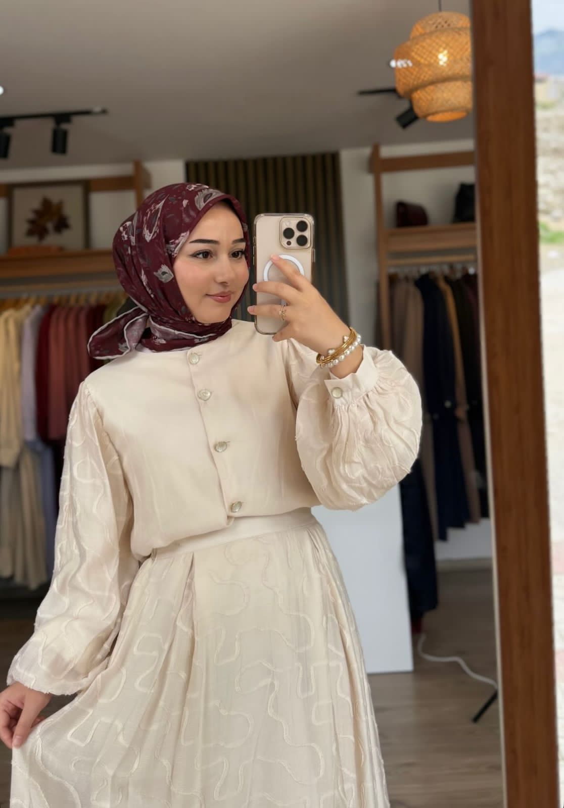 Rami Cuma Bekar Escort Bayan Ceylan