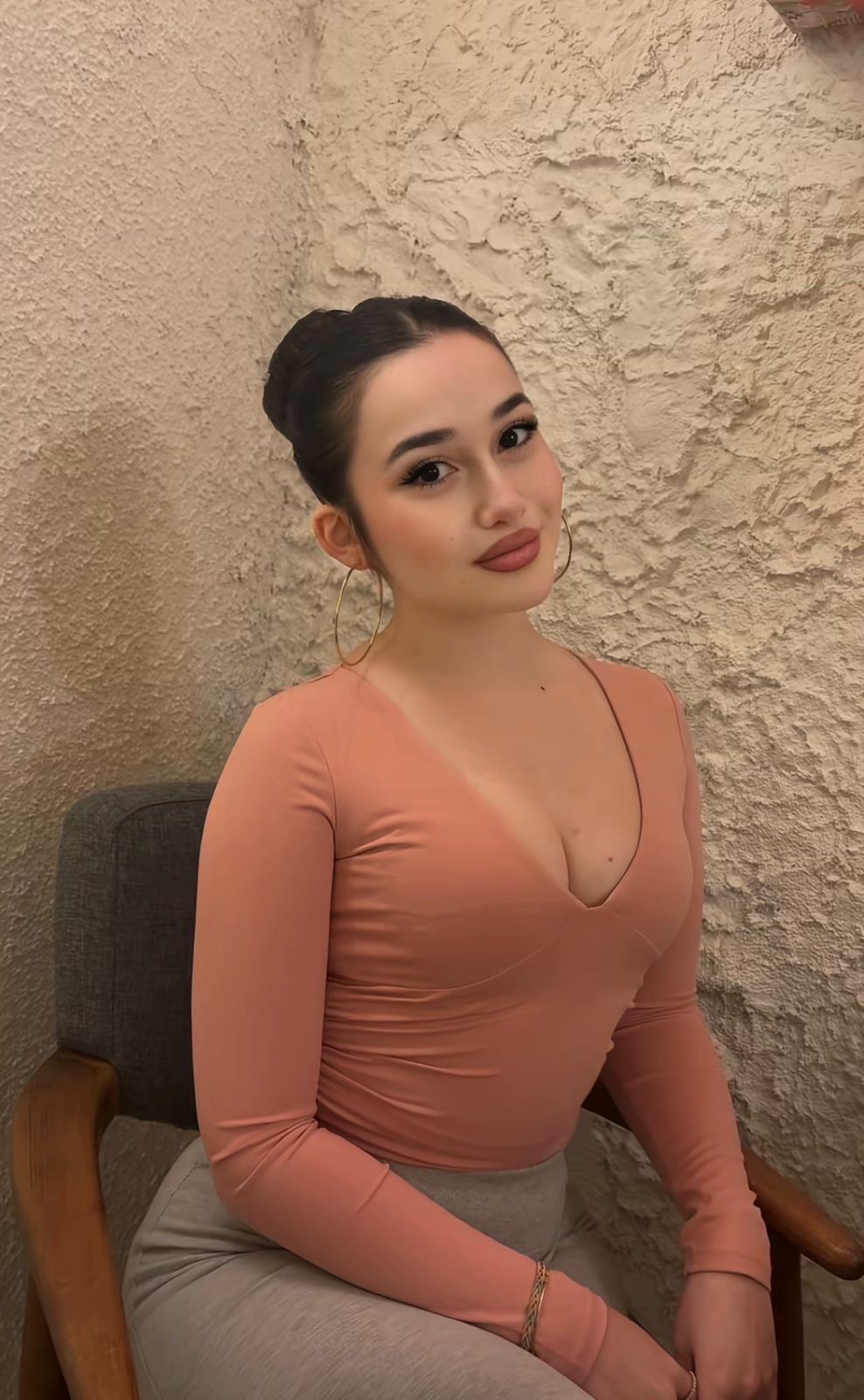 Örcünlü Mükemmel Kadın Escort Funda